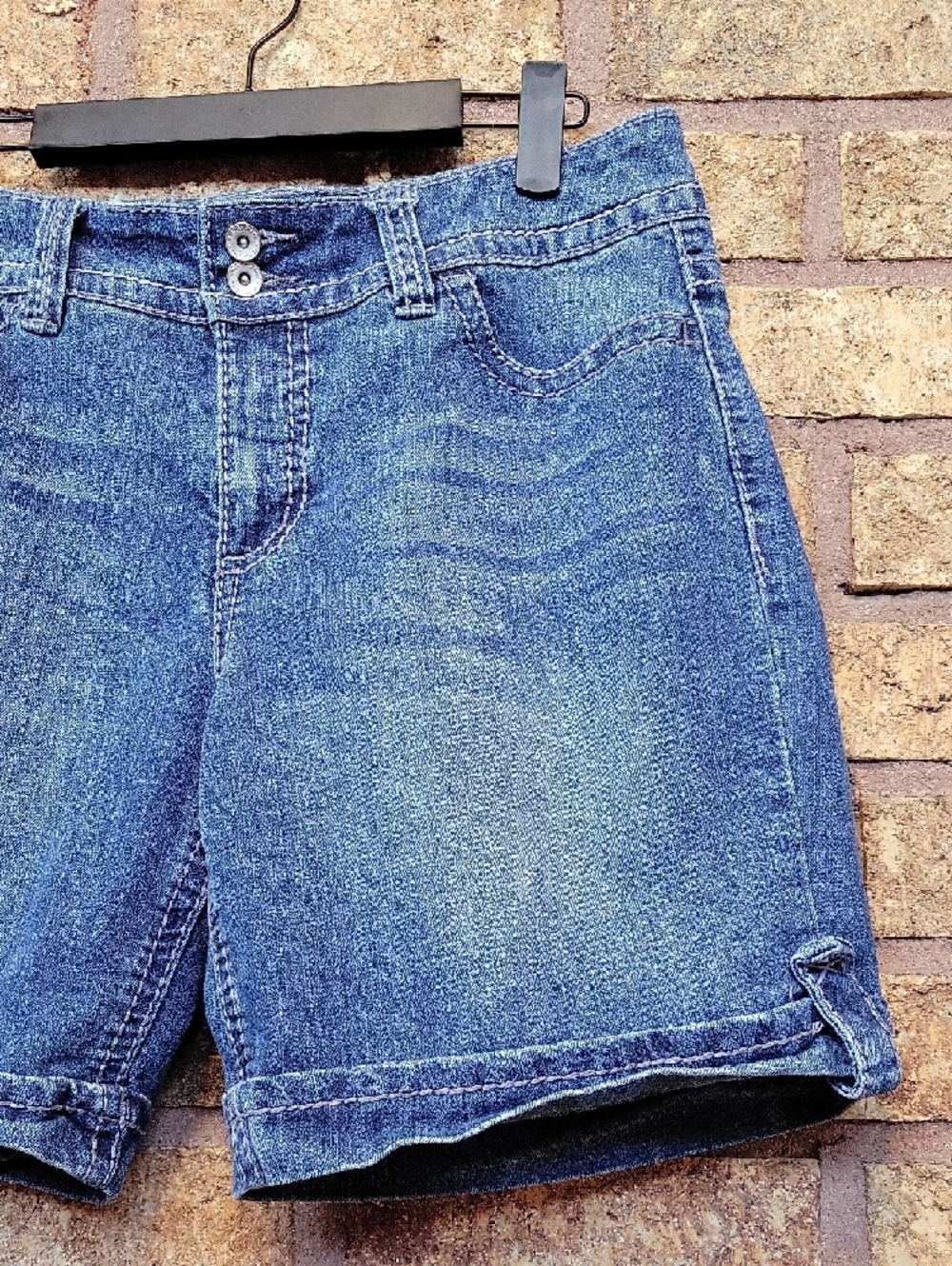 Nine West Denim Rolled Cuff Women's Shorts Size 6 Flap Pockets - Picture 4 of 14